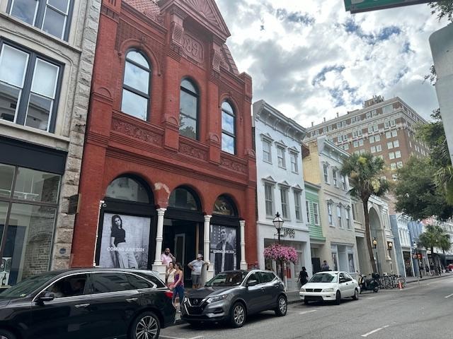 King Street — NNN Apartment/Retail